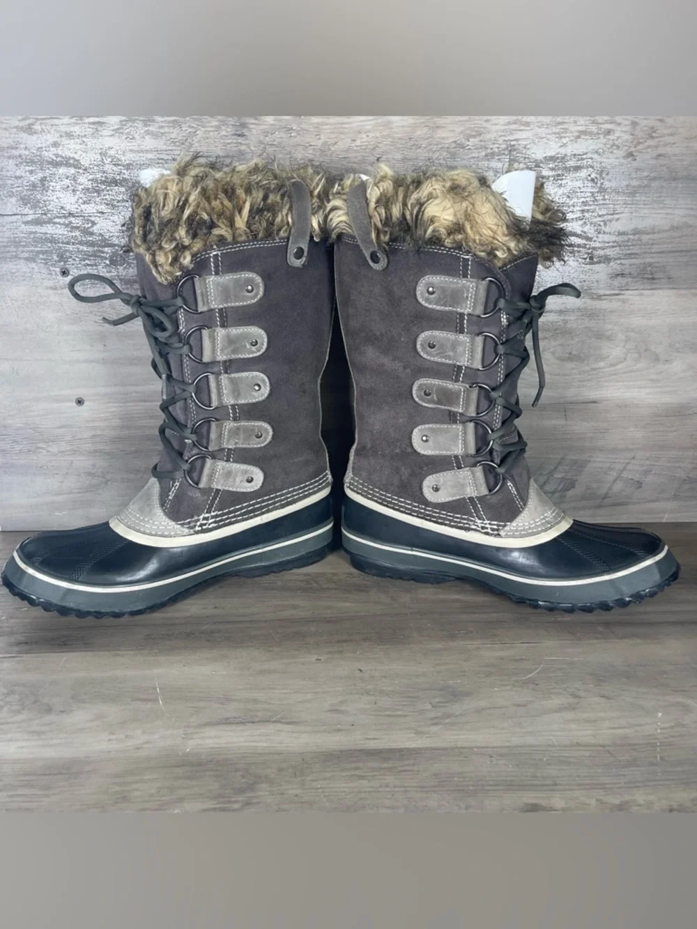 Sorel Women’s 9 Gray Joan of Arctic Waterproof Winter Boots Wool Lined‎ Lace Up
